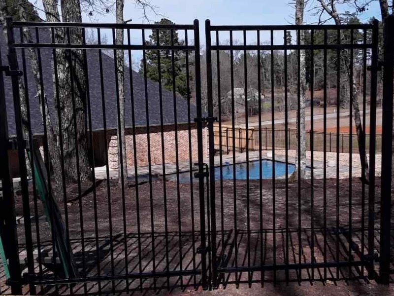 Aluminum Pool Fencing in Texarkana, Texas