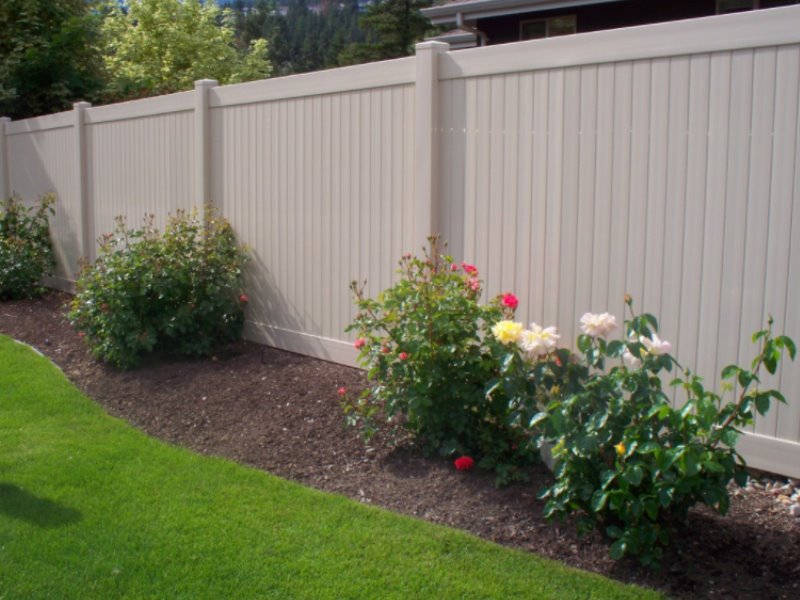 Domino Texas wood privacy fencing
